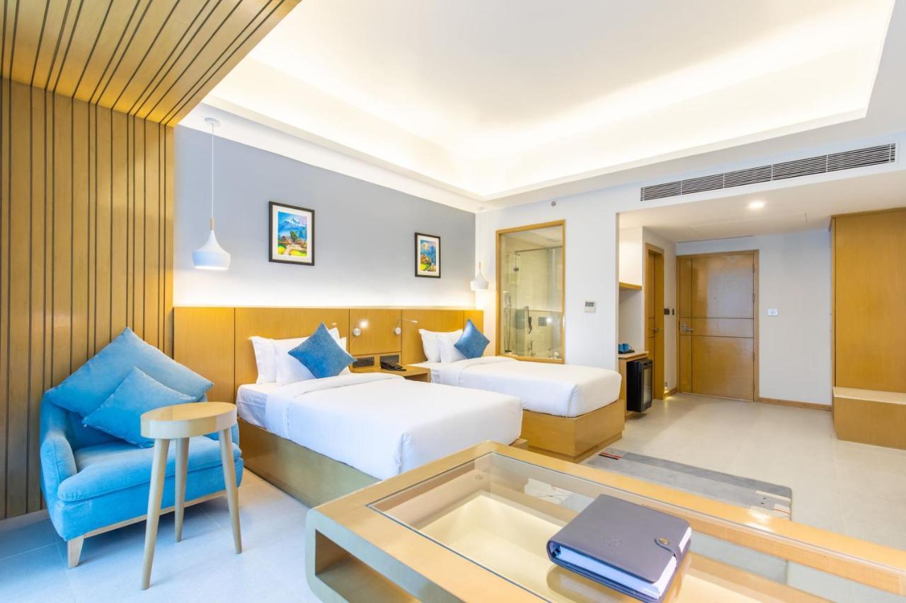 Hotel Siraichuli チトワン エクステリア 写真