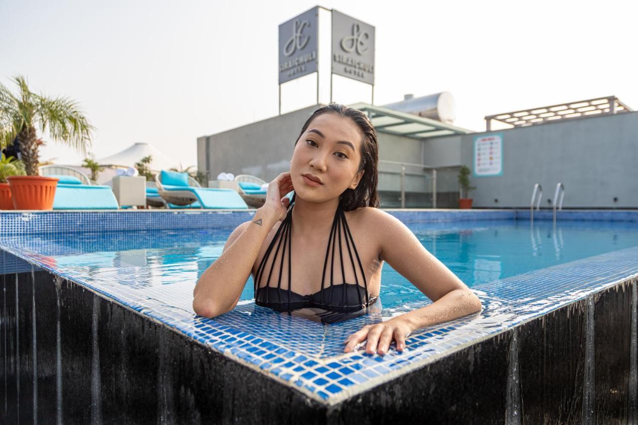 Hotel Siraichuli チトワン エクステリア 写真