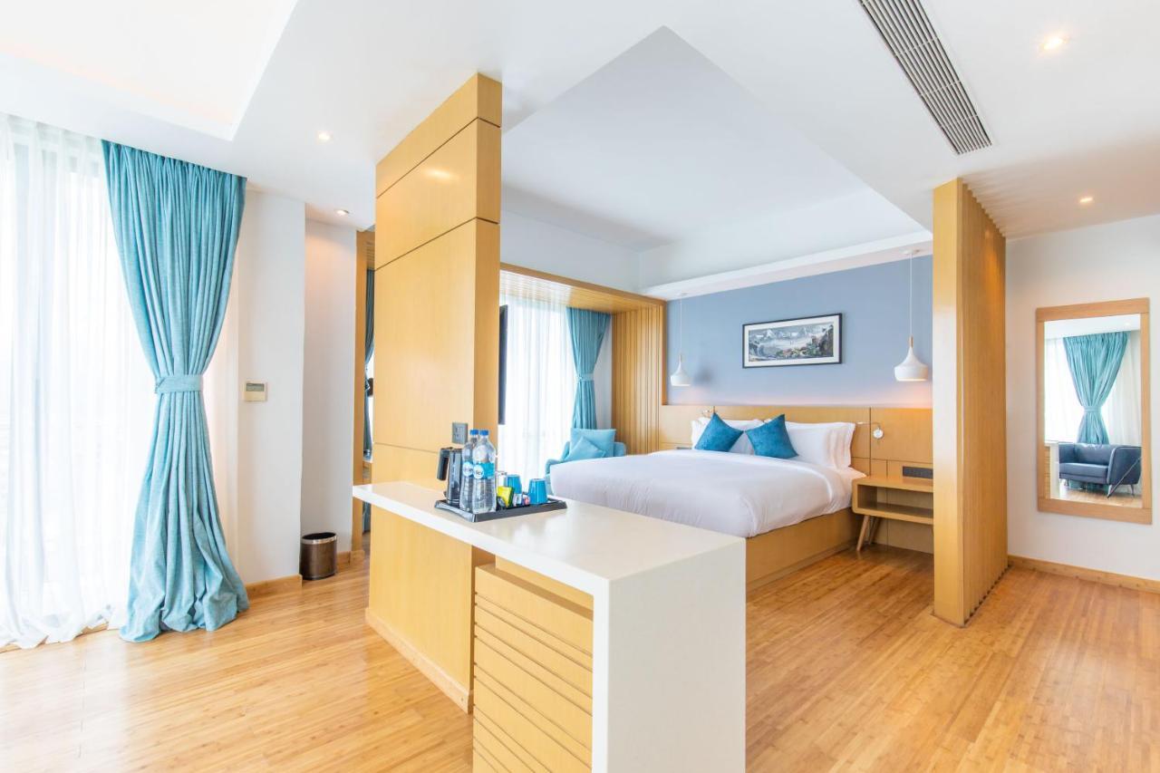 Hotel Siraichuli チトワン エクステリア 写真