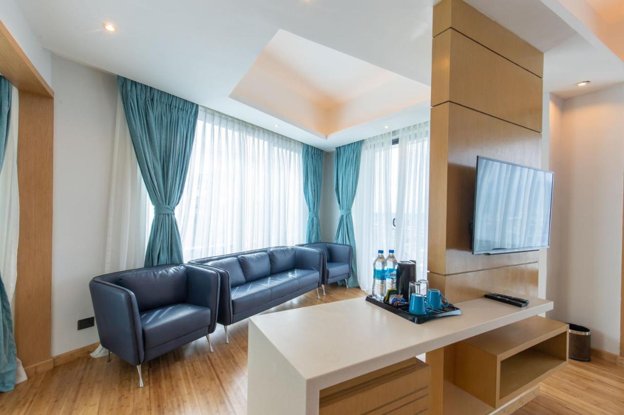 Hotel Siraichuli チトワン エクステリア 写真